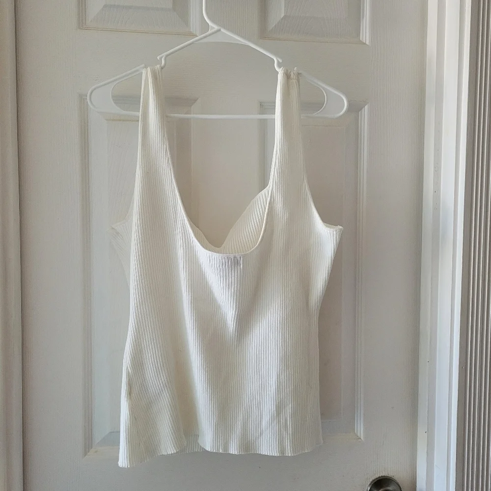 H&M Top - Picture 3 of 3